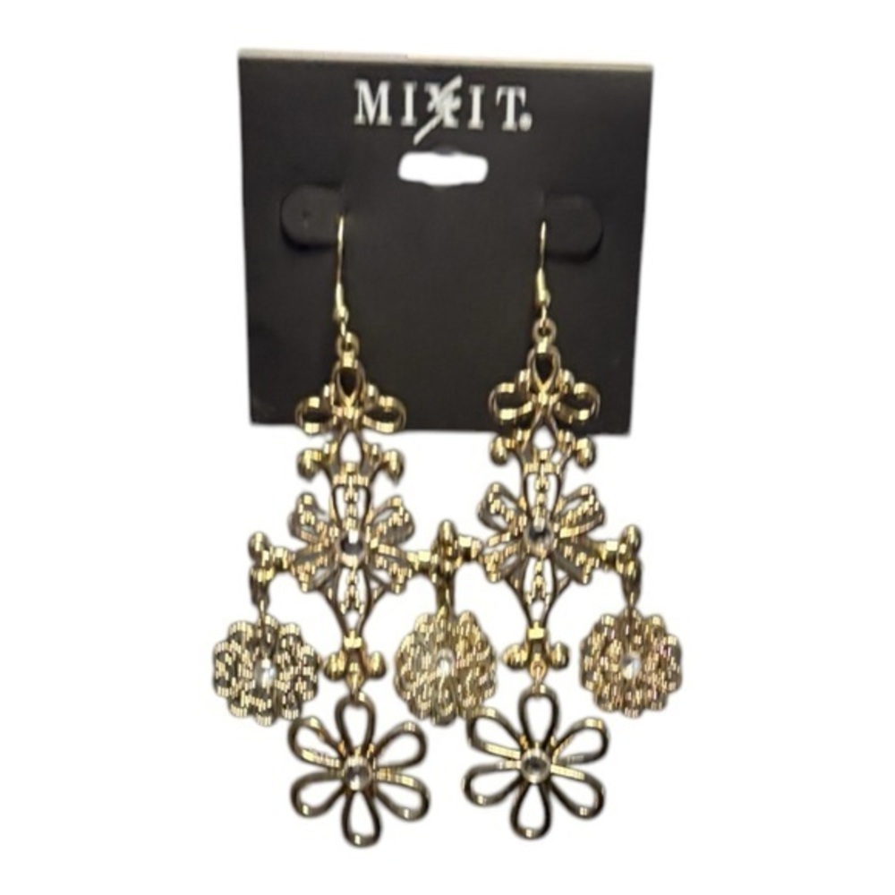 5/$25 Mix It Gold Chandelier Floral Dangle Earrings